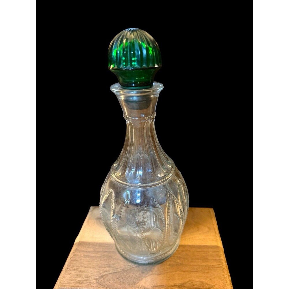 Vtg Avon Emerald Green Stopper  Liquor DECANTER Clear Etched Glass  1980's 10.5”